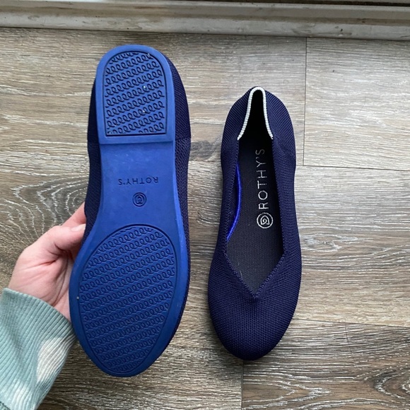 ROTHY’S ROUND TOE FLATS - Picture 2 of 3